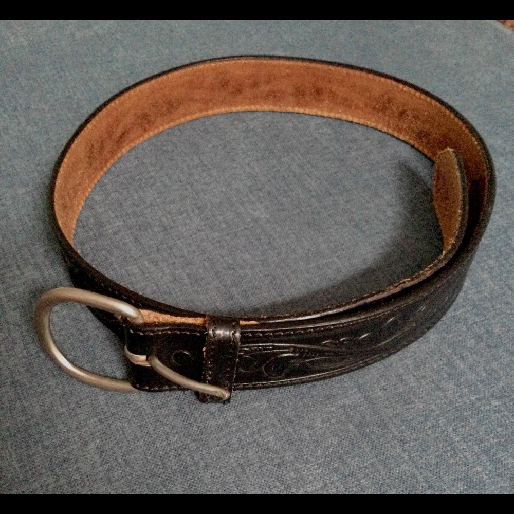 Vintage Chambers Unisex Black Western Style Tooled Leather Belt